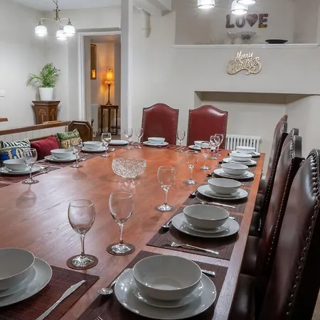 בית נופש Forrest's Yard Townhouse *